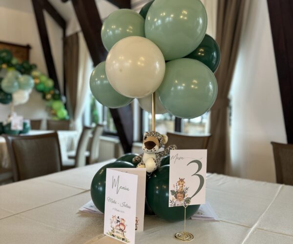 aranjament-masa-baloane-botez